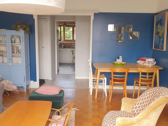 Appartement 3 pièces lumineux avec balcon, cave et parking à Yerres