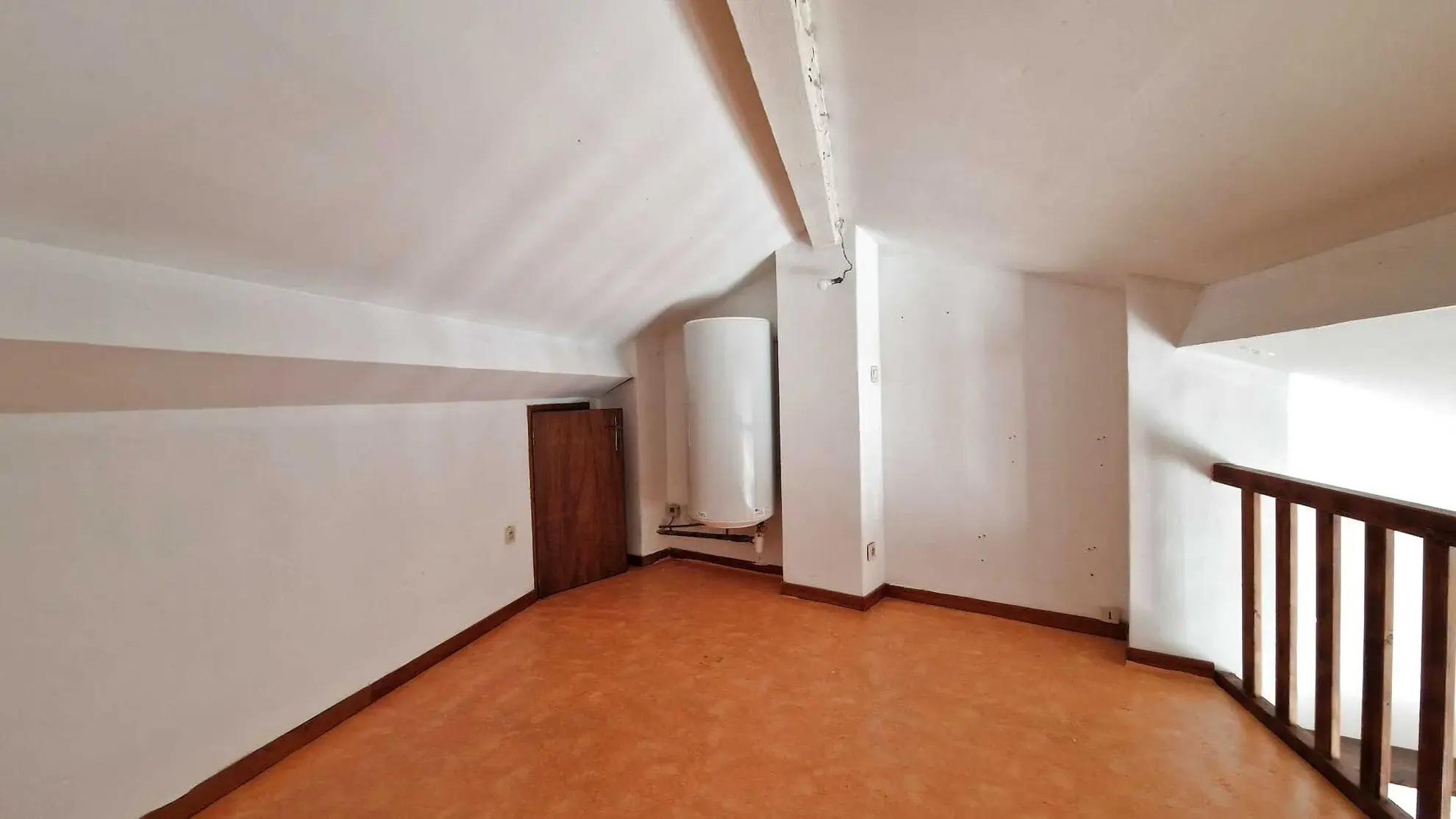 Appartement lumineux de 53 m² avec mezzanine à Velaux, proche Aix-en-Provence 