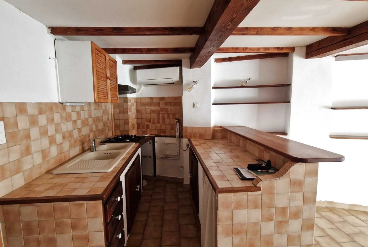 Appartement lumineux de 53 m² avec mezzanine à Velaux, proche Aix-en-Provence 
