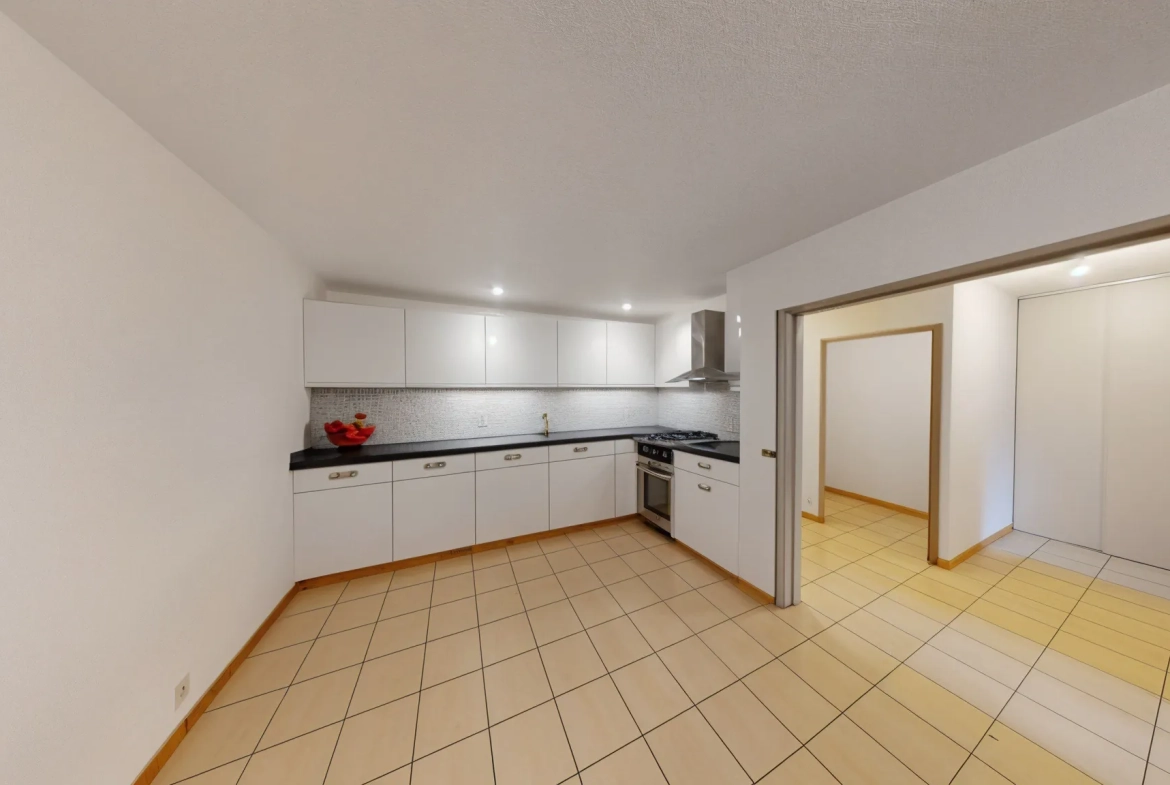 Spacieux T2 avec Terrasse à Montpellier, Quartier des Arceaux, Résidence Calme 
