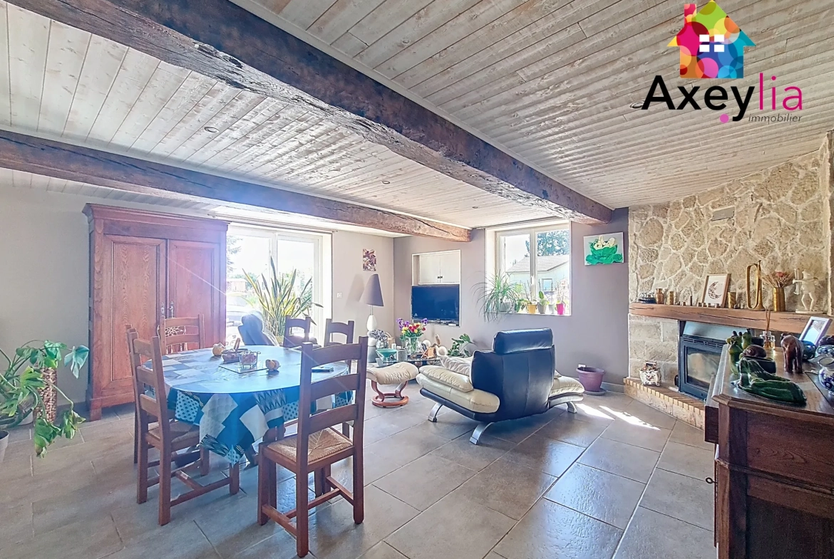 Maison de plain-pied à vendre à Marcigny avec grand terrain et dépendances 
