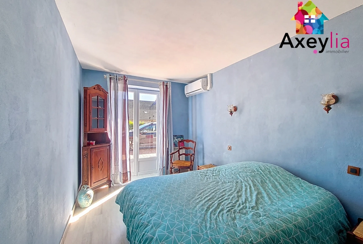 Maison de plain-pied à vendre à Marcigny avec grand terrain et dépendances 