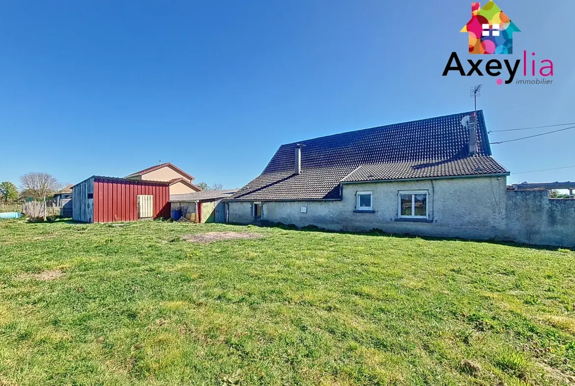 Maison de plain-pied à vendre à Marcigny avec grand terrain et dépendances 