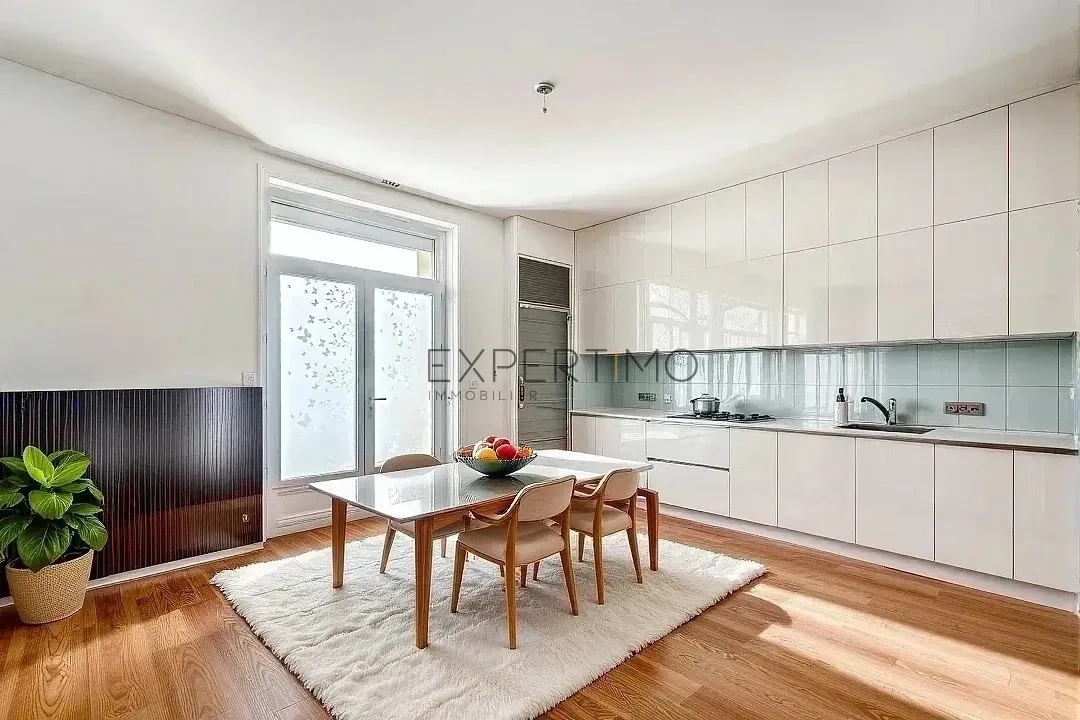 Maison à vendre à Sermoyer avec jardin, dépendances et combles aménageables 