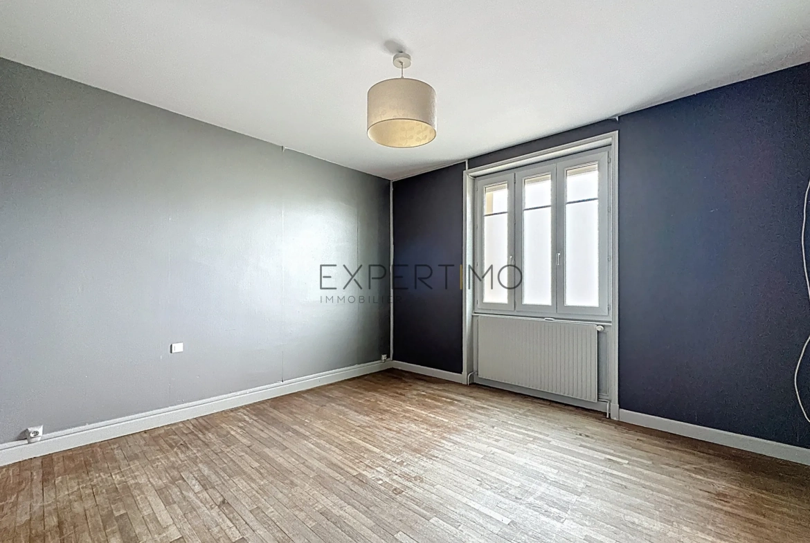 Maison à vendre à Sermoyer avec jardin, dépendances et combles aménageables 