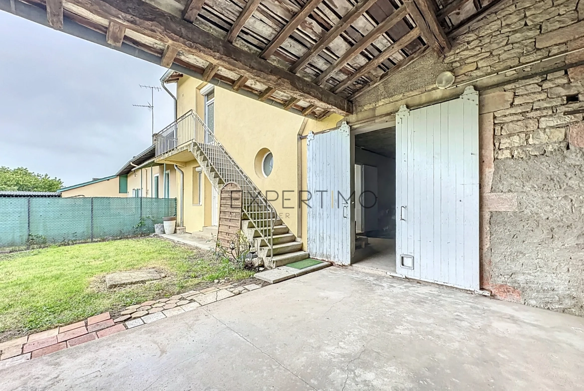 Maison à vendre à Sermoyer avec jardin, dépendances et combles aménageables 