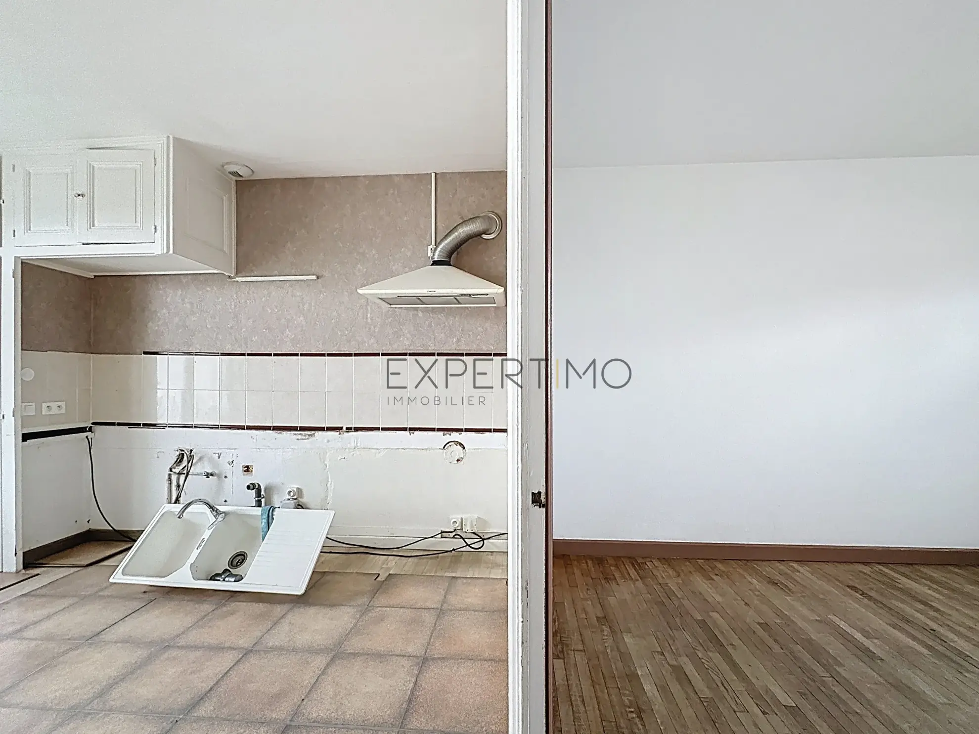 Maison à vendre à Sermoyer avec jardin, dépendances et combles aménageables 