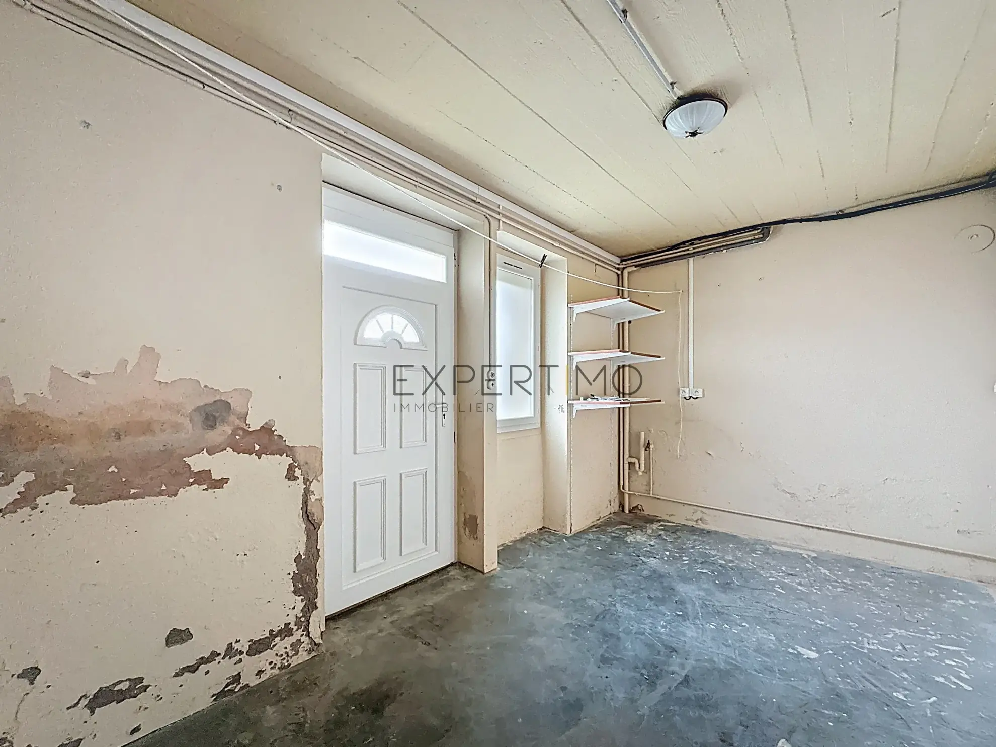 Maison à vendre à Sermoyer avec jardin, dépendances et combles aménageables 