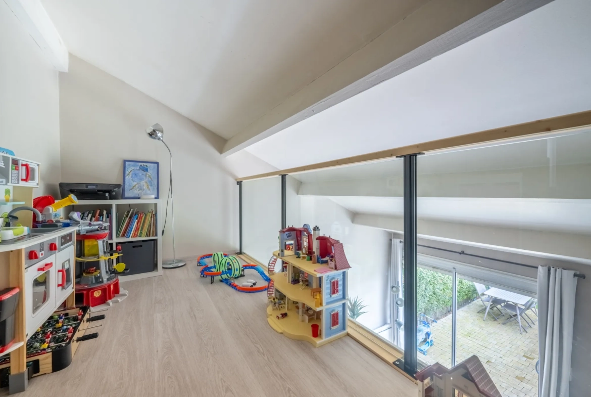 Maison 4 pièces avec jardin et garage à Jouy-le-Moutier - Surface 88,75 m² 