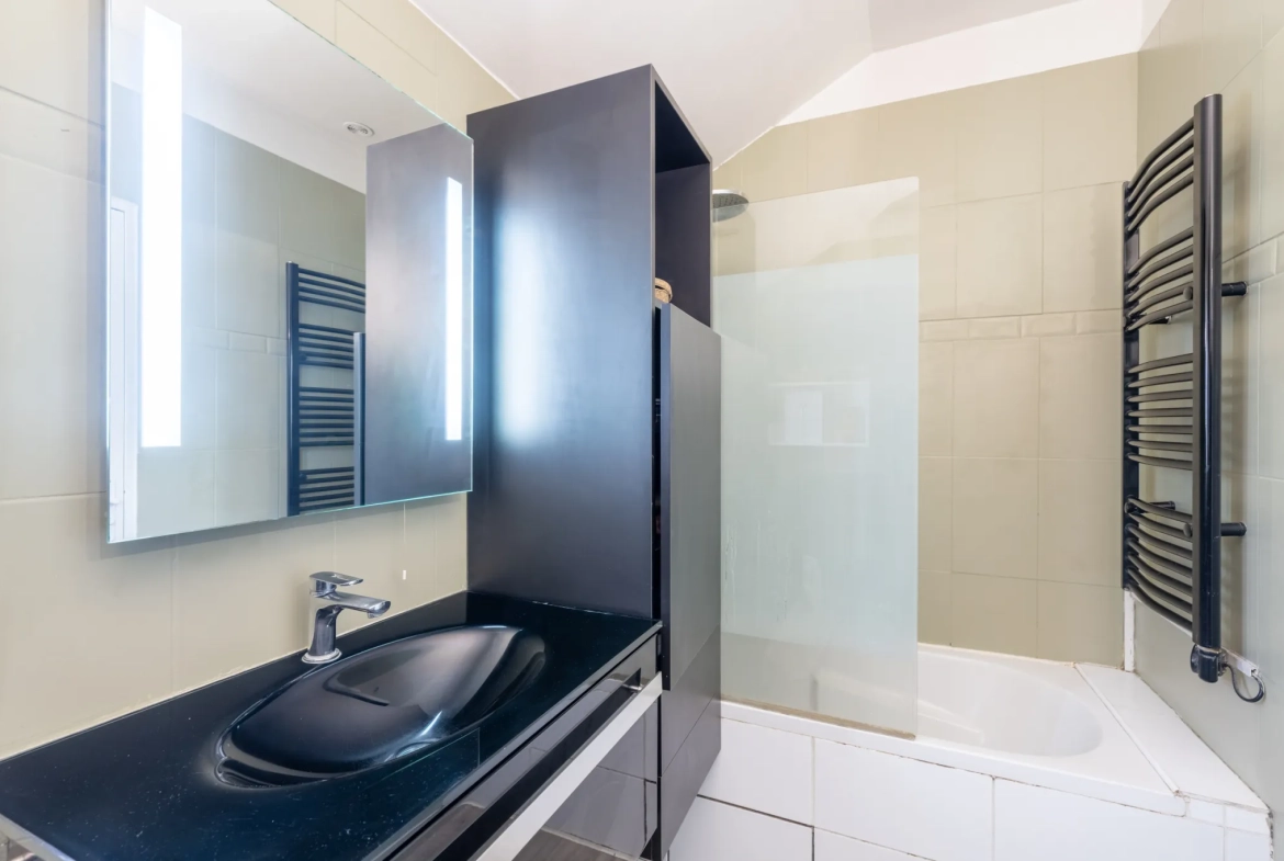 Maison 4 pièces avec jardin et garage à Jouy-le-Moutier - Surface 88,75 m² 