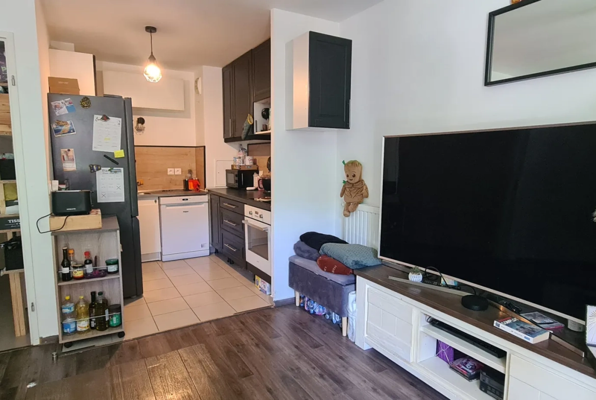 Appartement 2 pièces avec terrasse et parking à Boissy Saint Léger près du RER A 