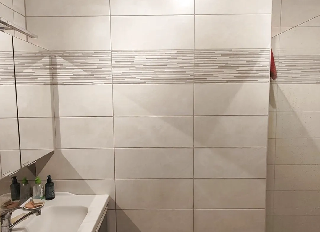 Bel appartement de 72m² à Bordeaux avec balcon, cave et parking, idéal pour famille ou investissement 