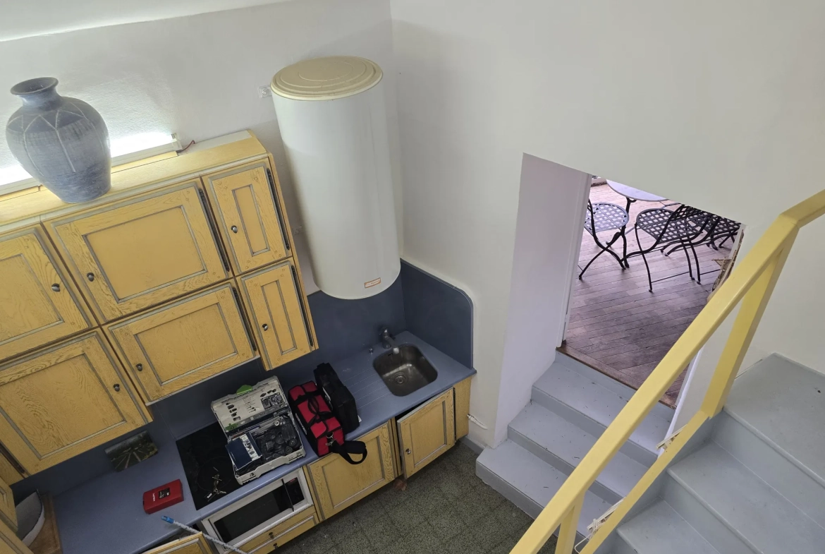 Appartement lumineux de 28 m² à Menton, idéal investisseur dans la vieille ville 