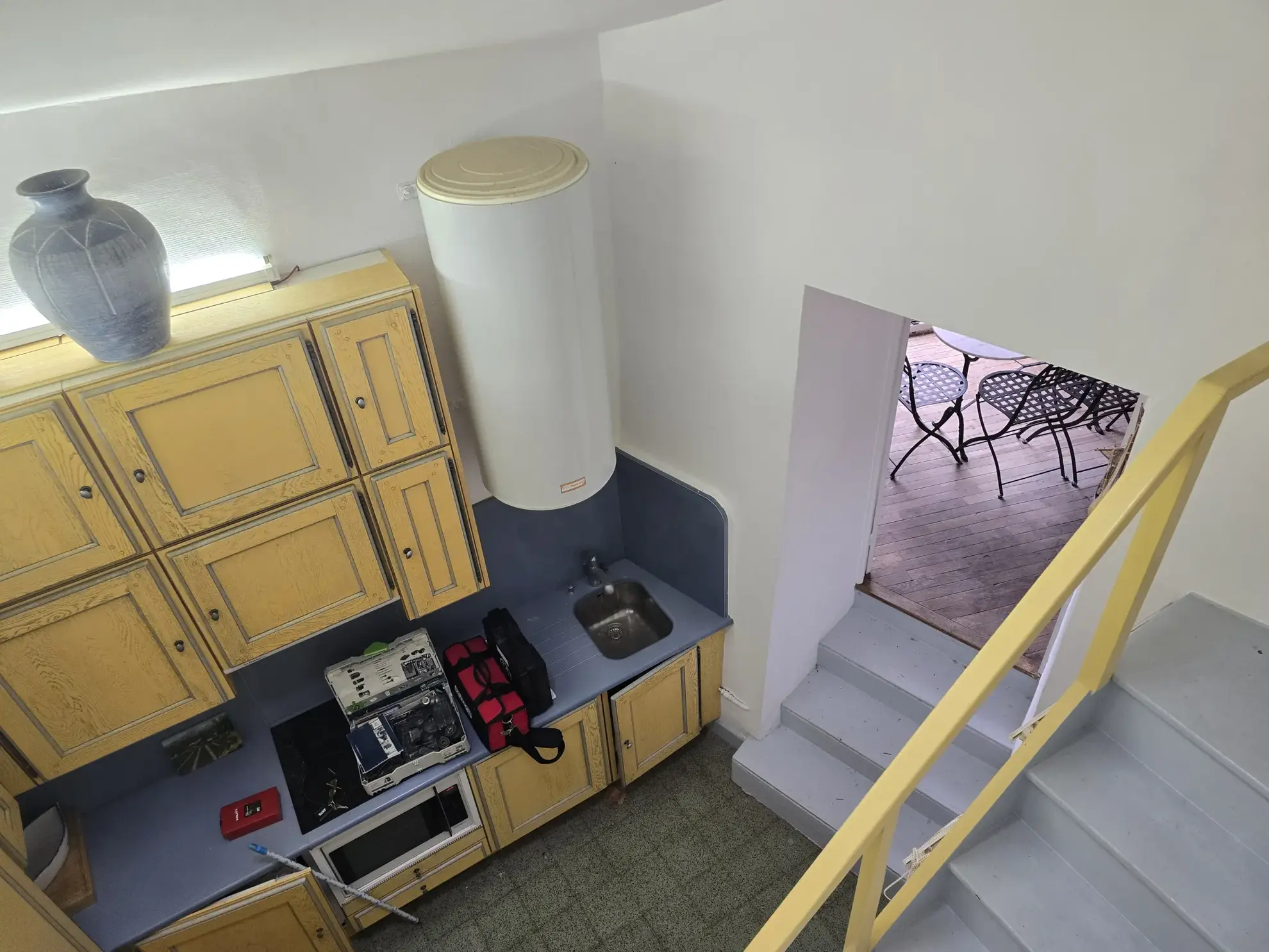Appartement lumineux de 28 m² à Menton, idéal investisseur dans la vieille ville 