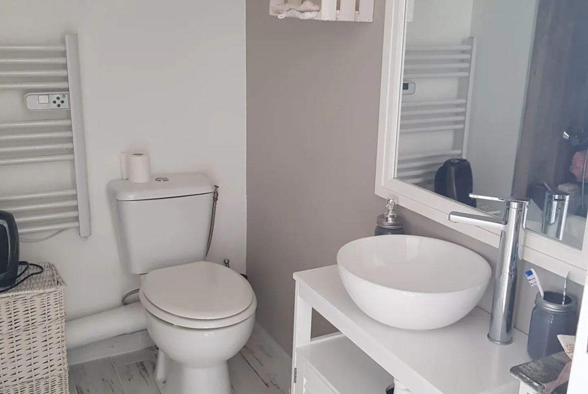 Appartement T2 de 39,12 m² avec vue dégagée à Marseille - Résidence sécurisée 