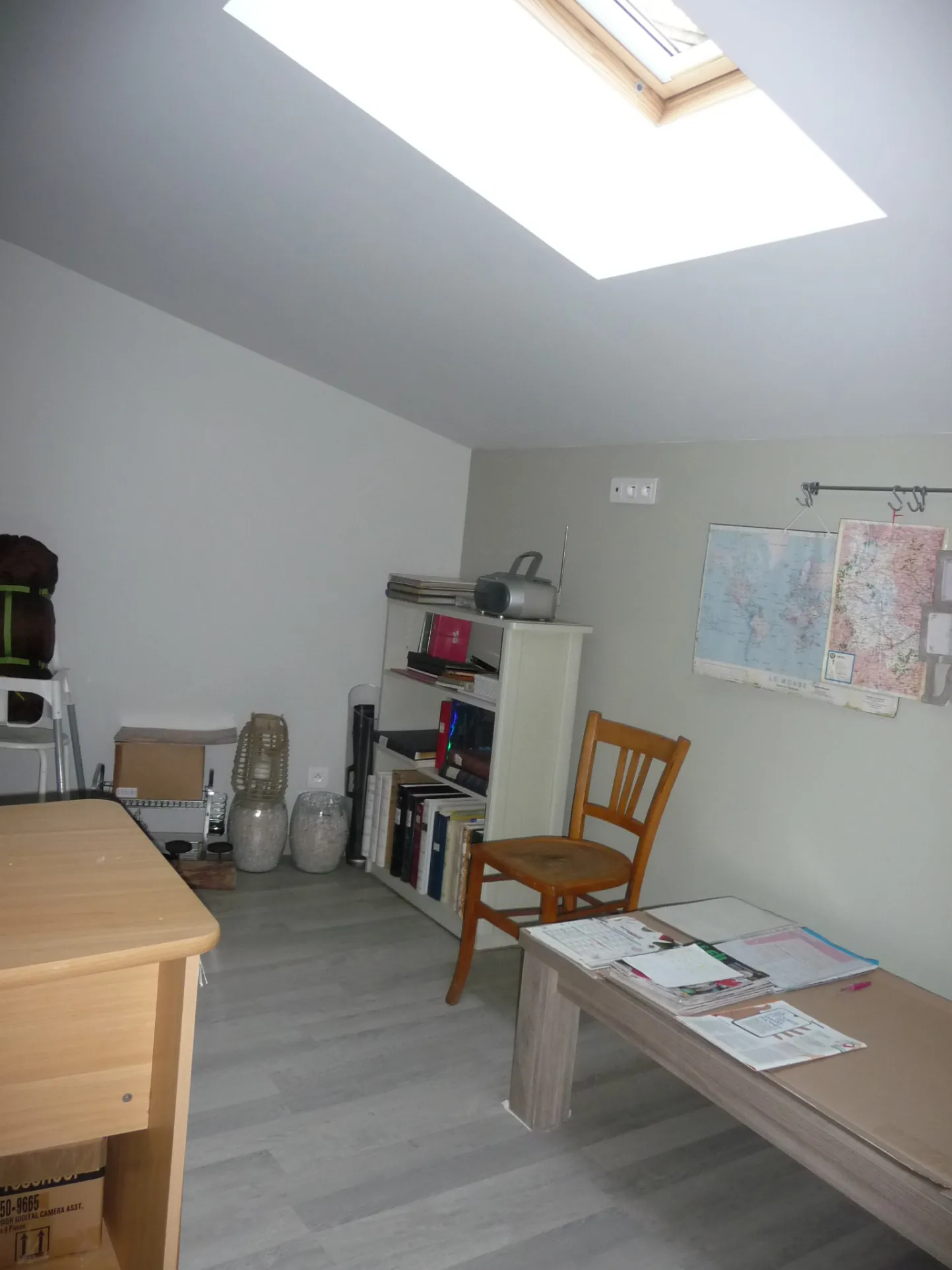 Maison de village rénovée de 105 m² avec garage et terrasse à Marcilly-le-Châtel 