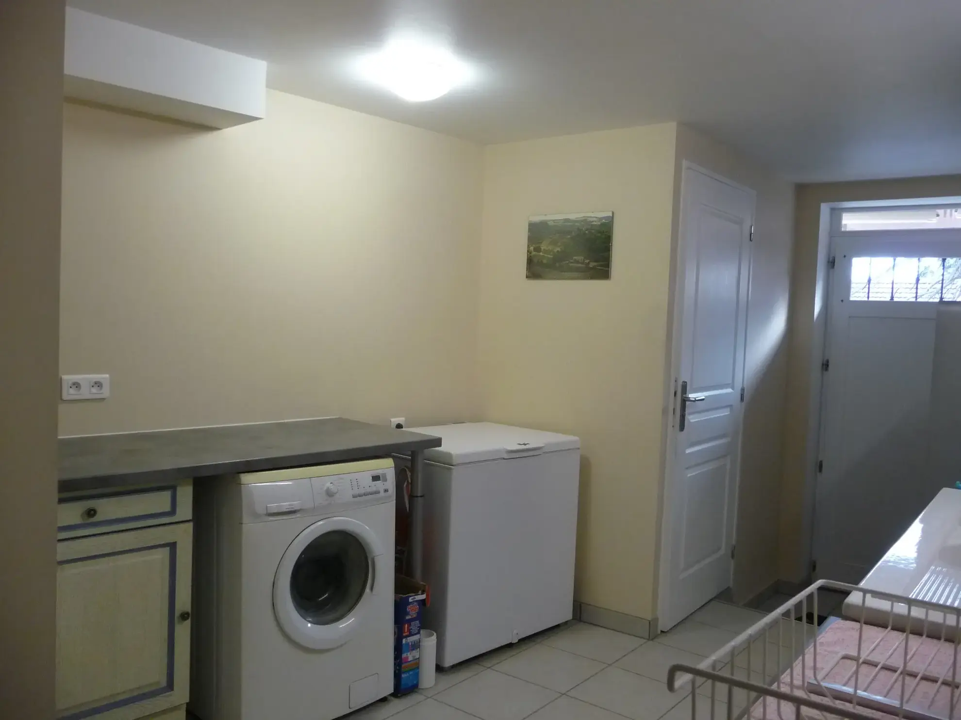 Maison de village rénovée de 105 m² avec garage et terrasse à Marcilly-le-Châtel 