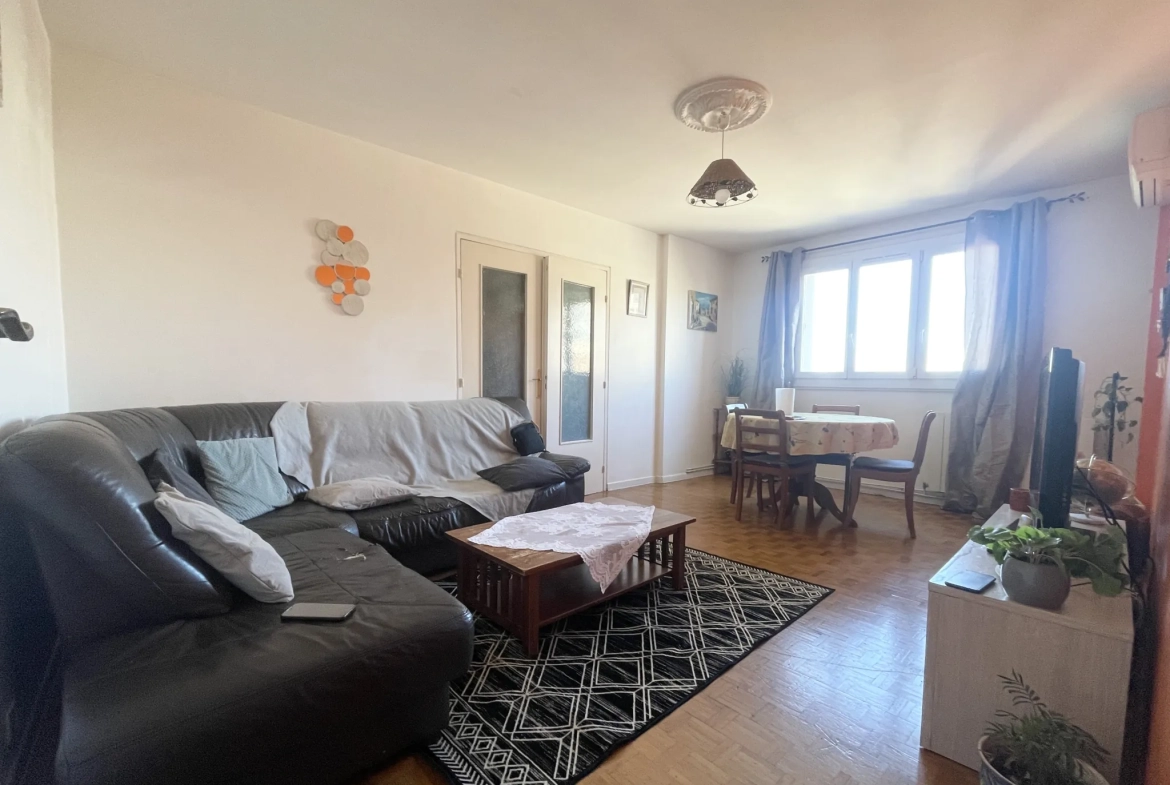 Appartement T4 lumineux de 72,61 m² avec balcon à Marseille 3ème 