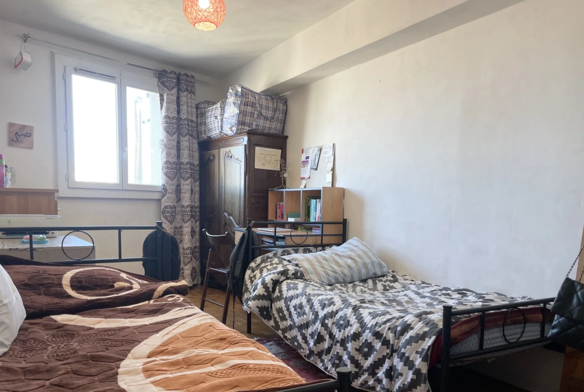 Appartement T4 lumineux de 72,61 m² avec balcon à Marseille 3ème 