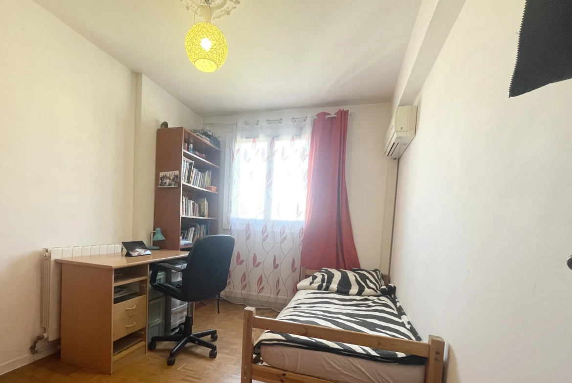 Appartement T4 lumineux de 72,61 m² avec balcon à Marseille 3ème 