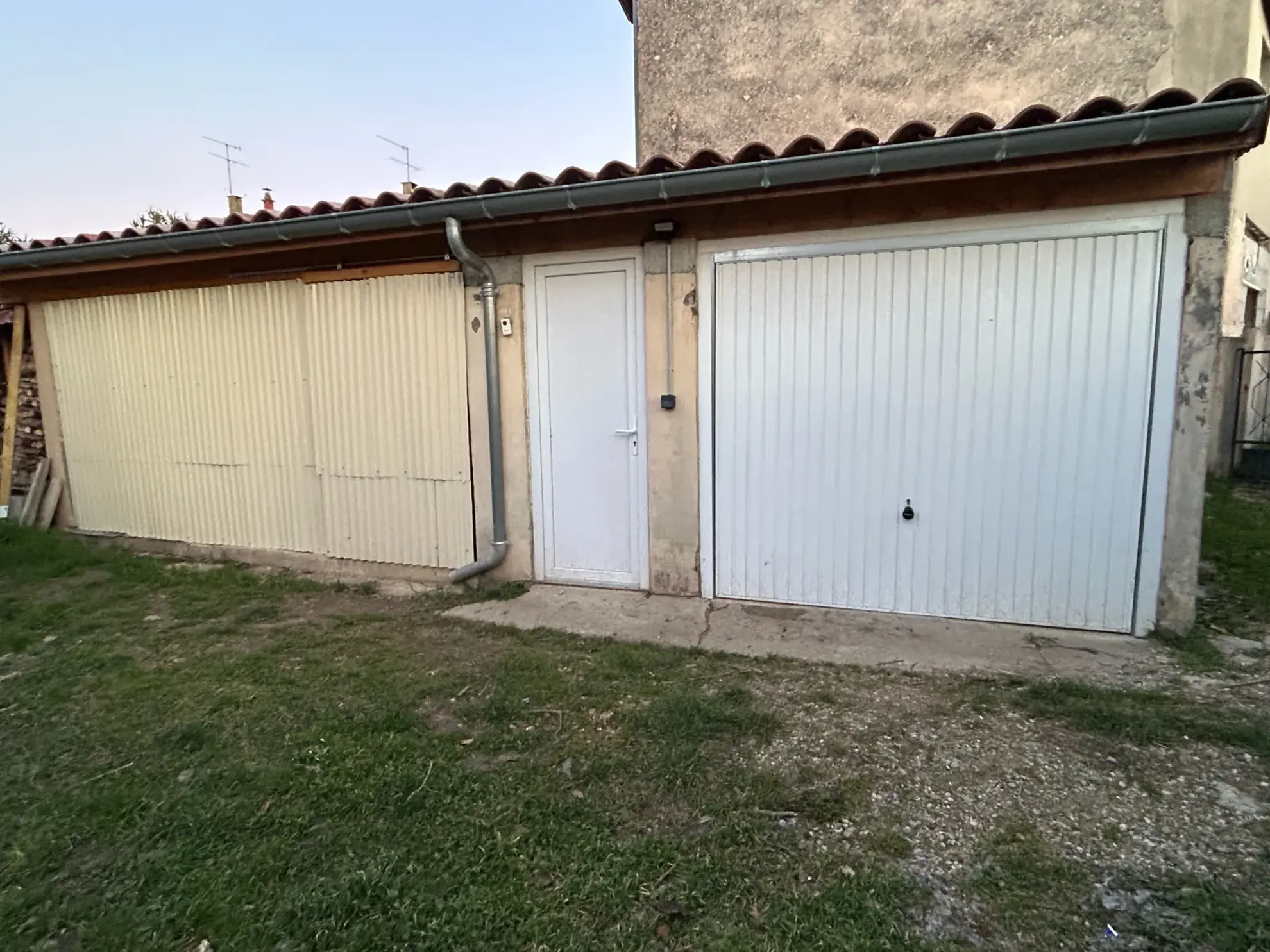 Maison individuelle à vendre à Romans-sur-Isère offrant confort et modernité 