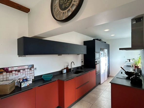 Maison individuelle à vendre à Romans-sur-Isère offrant confort et modernité