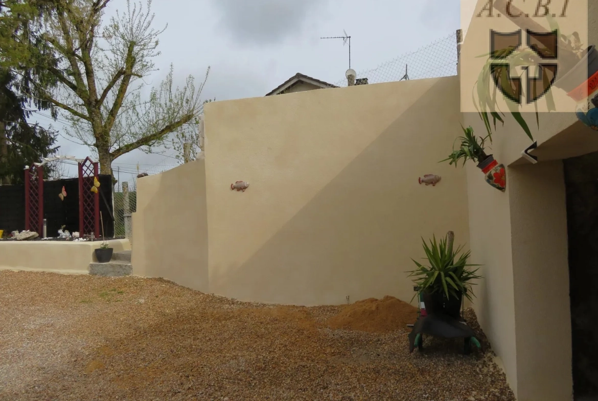 Maison à vendre à Villerable, 113 m² avec garage et caves troglodytes près de Vendôme 