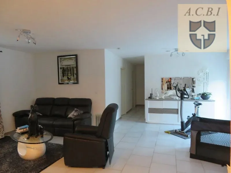 Maison à vendre à Villerable, 113 m² avec garage et caves troglodytes près de Vendôme 