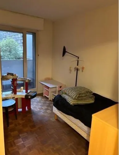 Appartement T3 de 68m² avec cave et parking à Paris 19e en vente aux enchères 