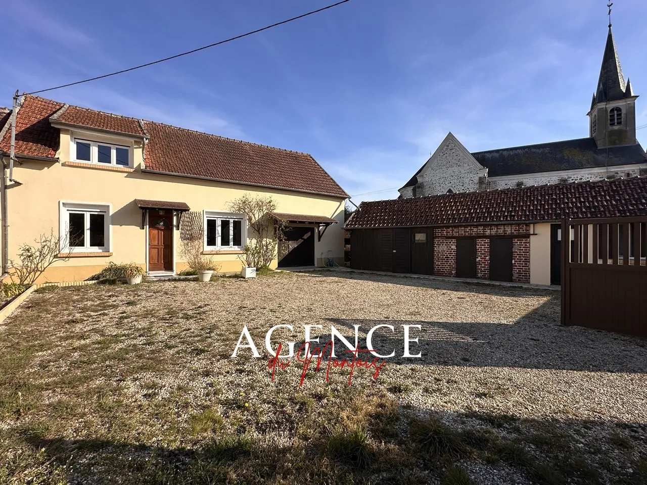 Charmante maison villageoise à Bray-sur-Seine avec jardin et garage 