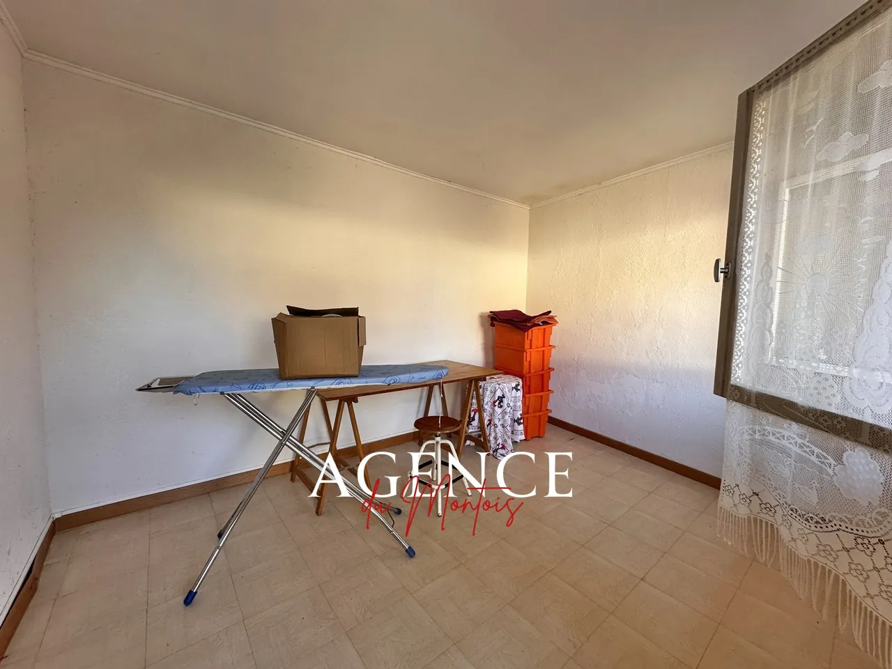 Charmante maison villageoise à Bray-sur-Seine avec jardin et garage 
