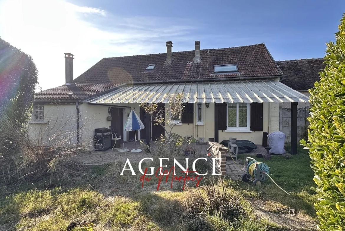Charmante maison villageoise à Bray-sur-Seine avec jardin et garage 