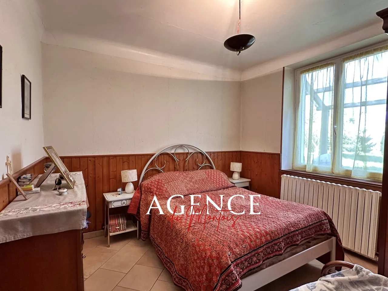 Charmante maison villageoise à Bray-sur-Seine avec jardin et garage 