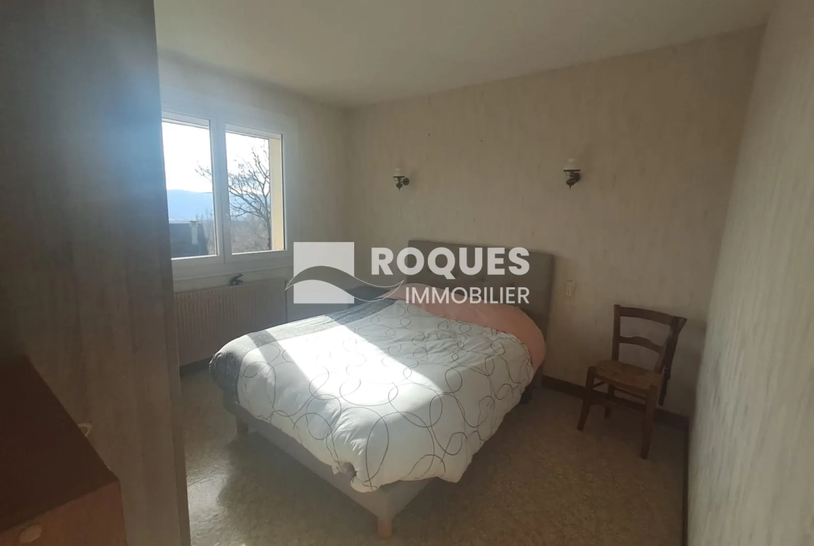 Maison T5 à 20 minutes de Millau avec garage et terrasse dans village paisible 