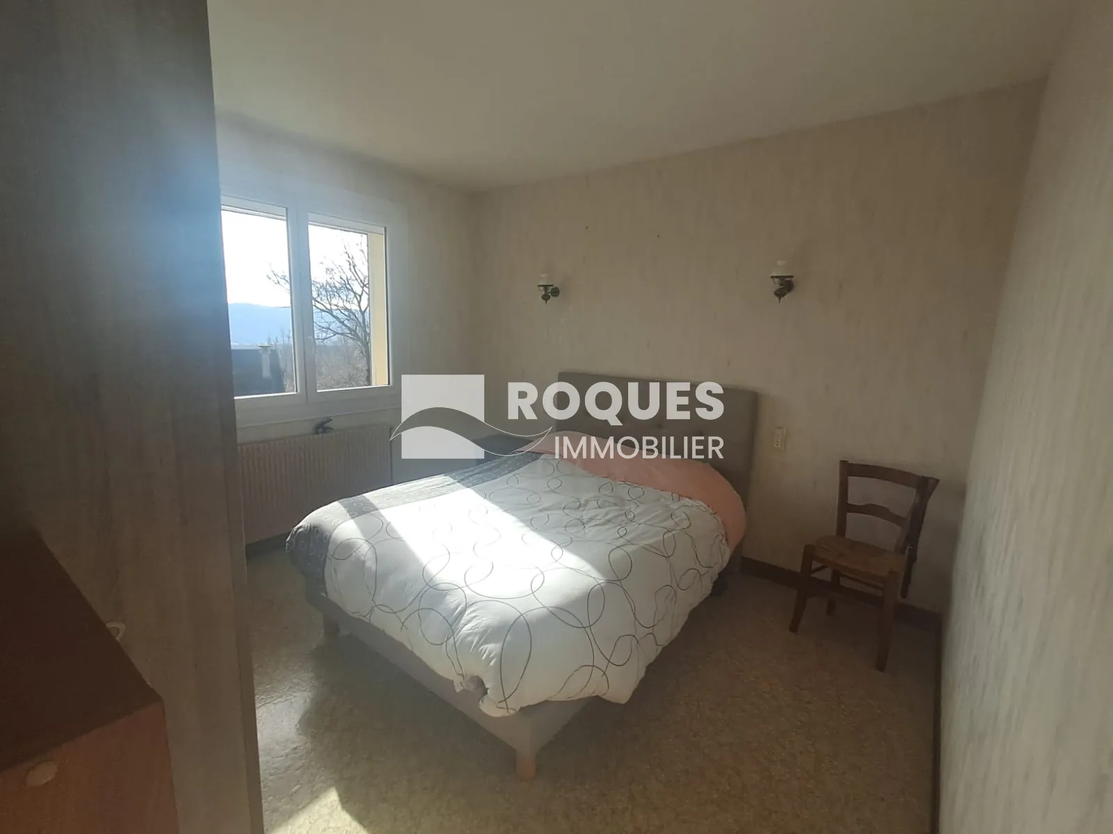 Maison T5 à 20 minutes de Millau avec garage et terrasse dans village paisible 