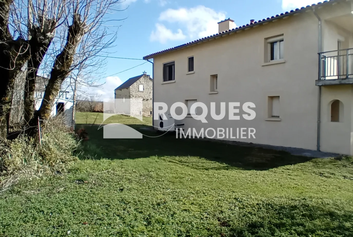 Maison T5 à 20 minutes de Millau avec garage et terrasse dans village paisible 