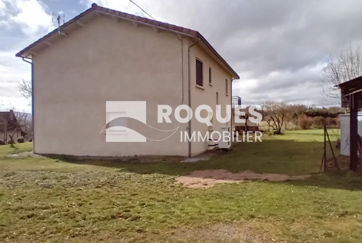 Maison T5 à 20 minutes de Millau avec garage et terrasse dans village paisible 
