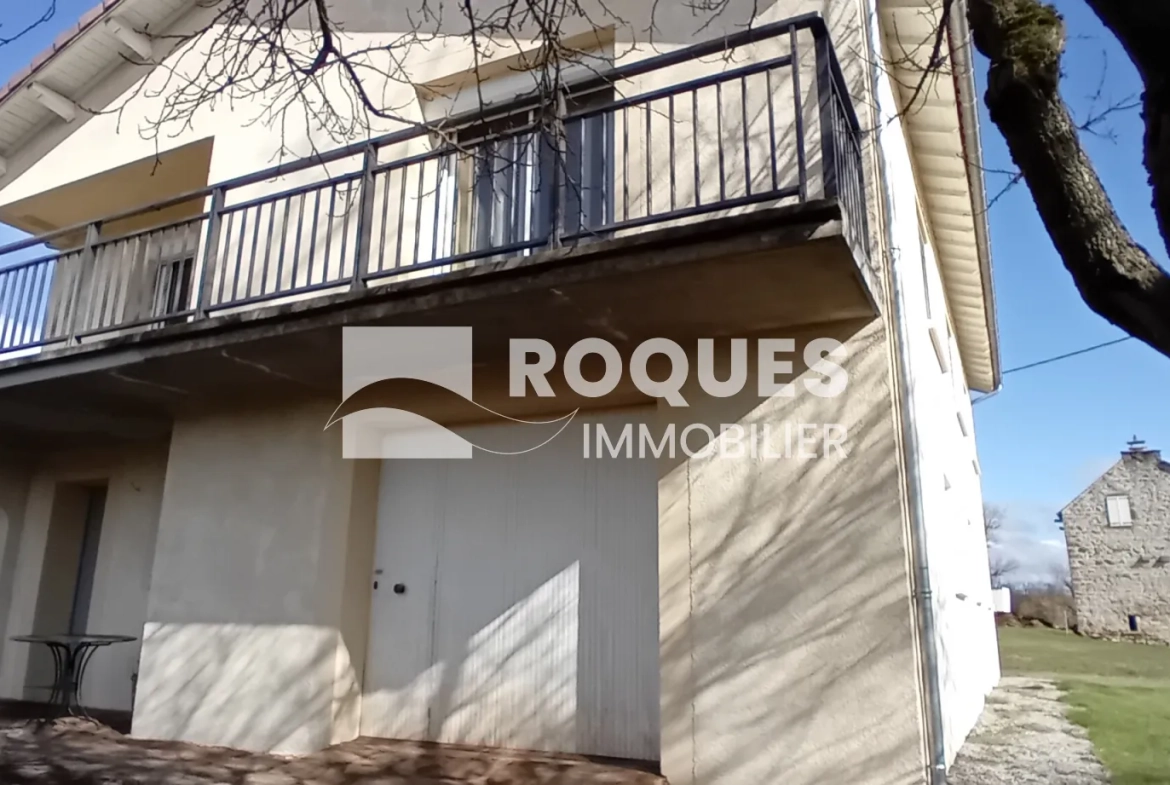 Maison T5 à 20 minutes de Millau avec garage et terrasse dans village paisible 