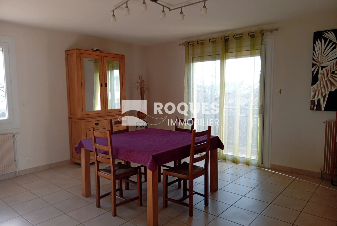 Maison T5 à 20 minutes de Millau avec garage et terrasse dans village paisible 