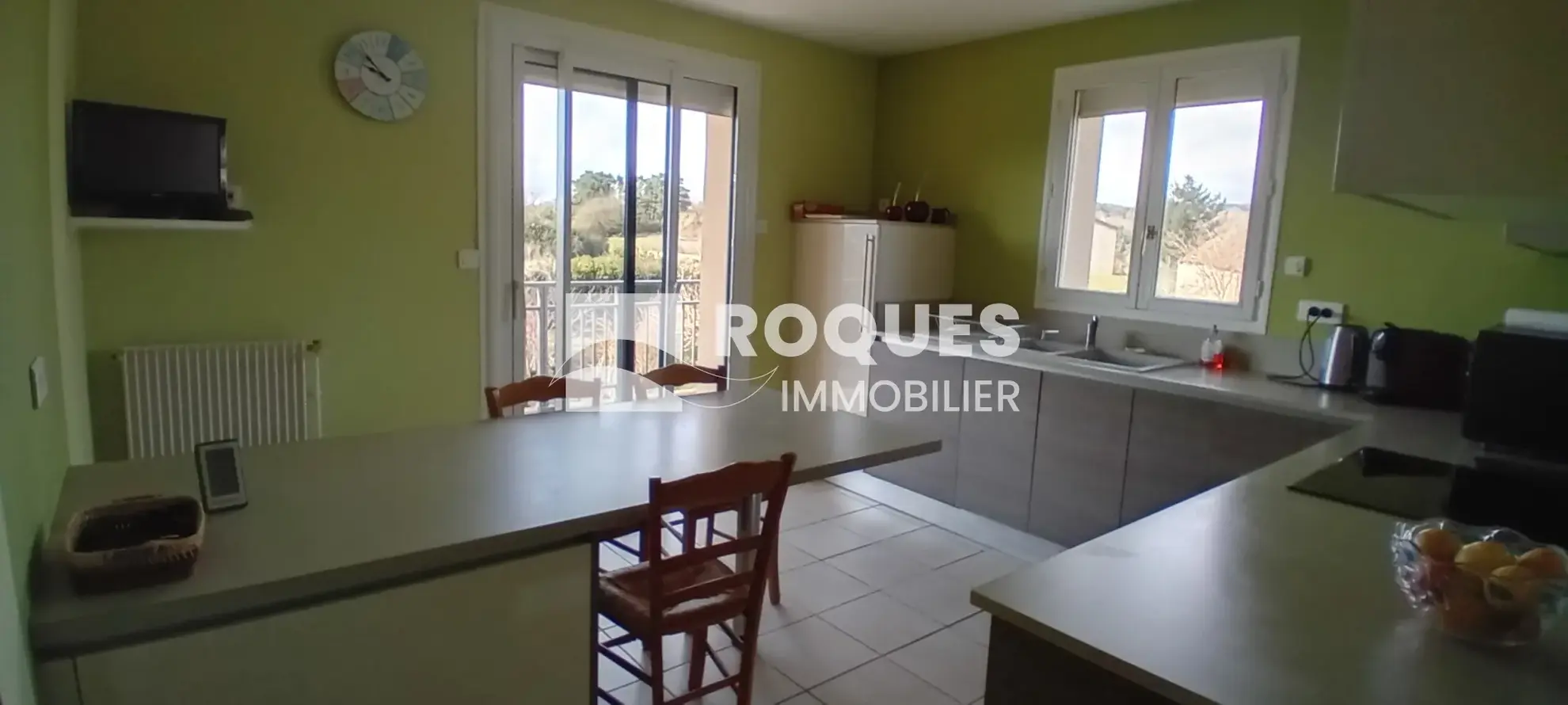 Maison T5 à 20 minutes de Millau avec garage et terrasse dans village paisible 