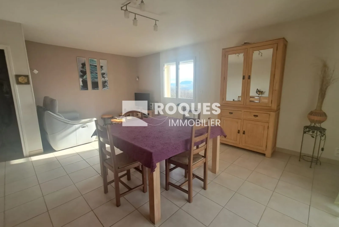 Maison T5 à 20 minutes de Millau avec garage et terrasse dans village paisible 