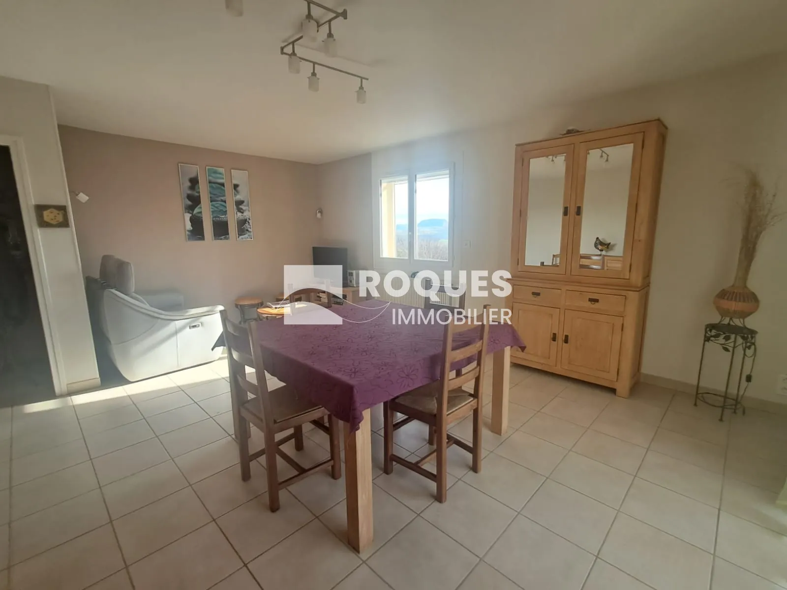 Maison T5 à 20 minutes de Millau avec garage et terrasse dans village paisible 