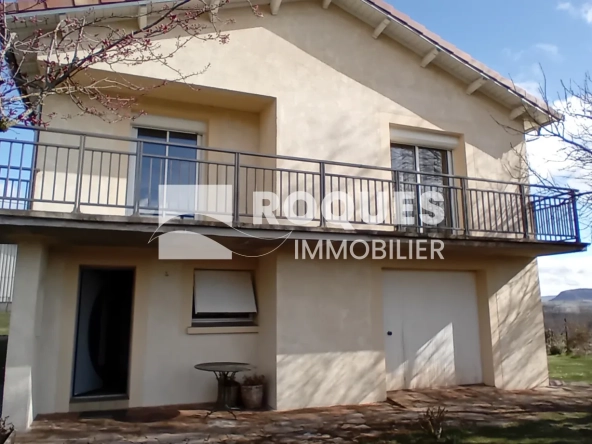Maison T5 à 20 minutes de Millau avec garage et terrasse dans village paisible