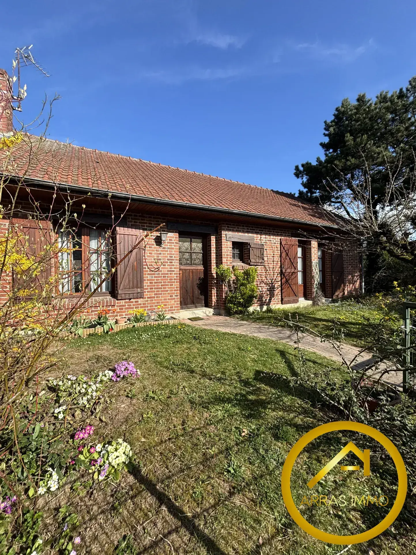 Maison de plain-pied à Achicourt de 85m² avec terrasse et jardin clos 