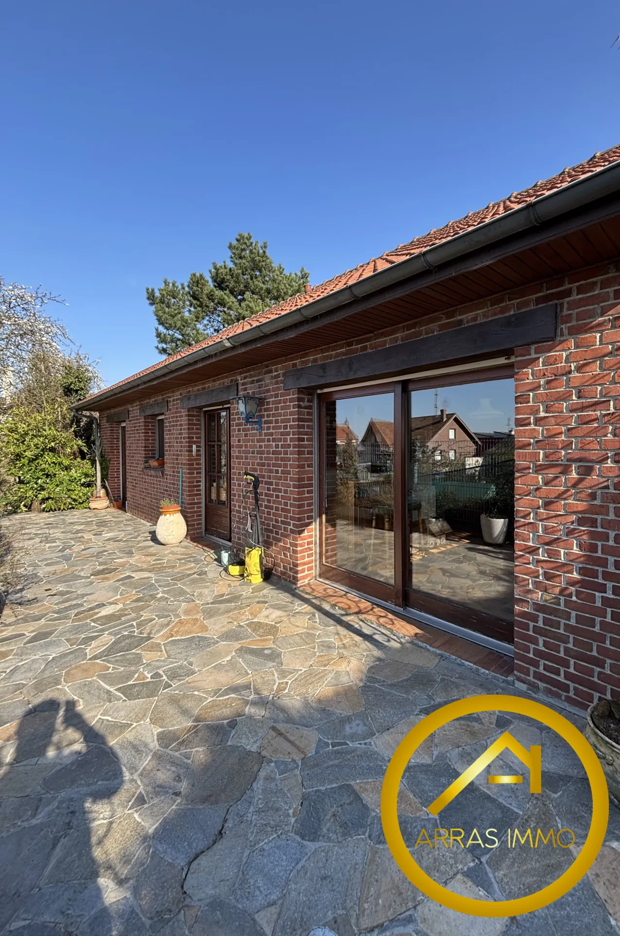 Maison de plain-pied à Achicourt de 85m² avec terrasse et jardin clos 