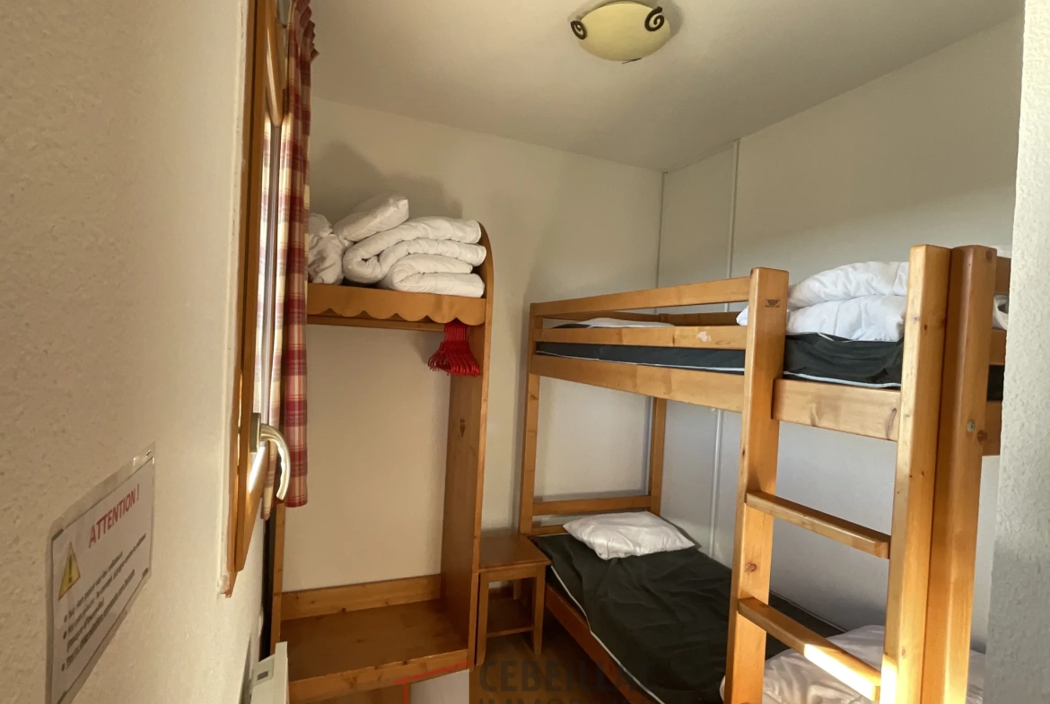 Appartement T2 à Vendre à Besse-et-Saint-Anastaise - Vue Monts d’Auvergne 