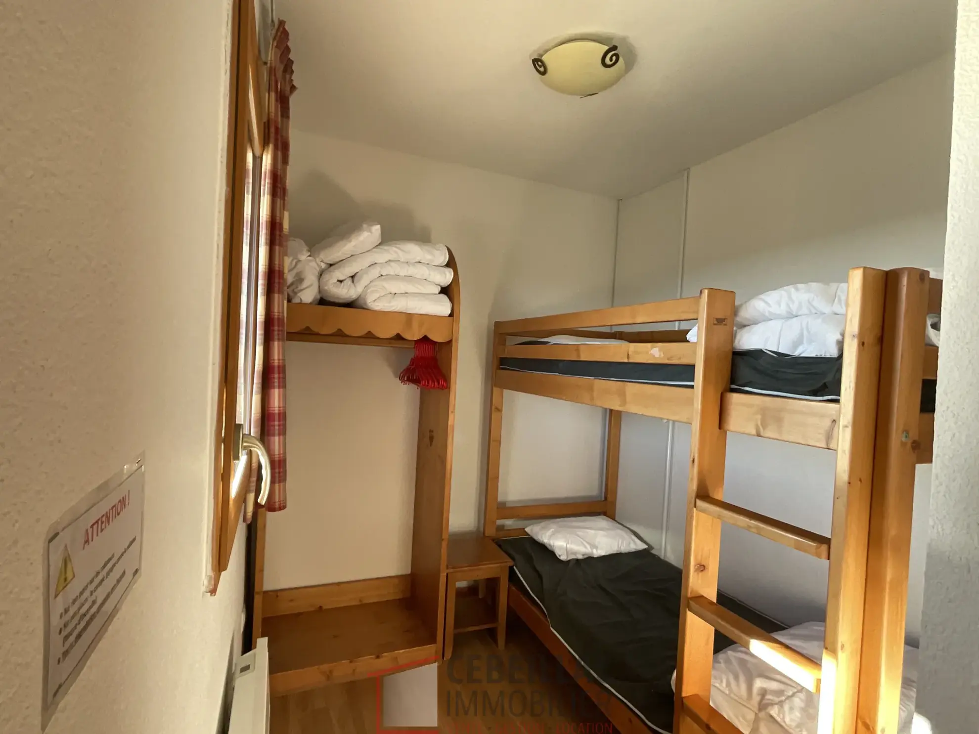 Appartement T2 à Vendre à Besse-et-Saint-Anastaise - Vue Monts d’Auvergne 