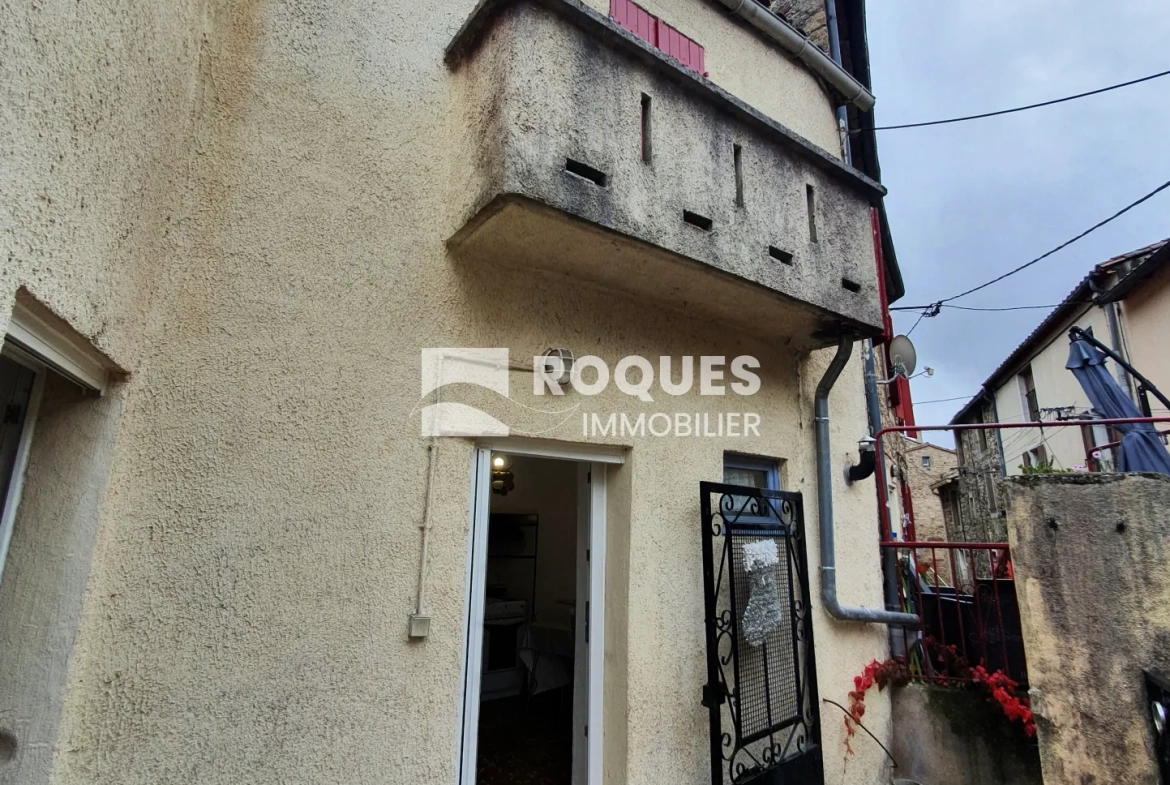 Maison de village à Lunas de 48 m² avec terrasse et grenier aménageable 