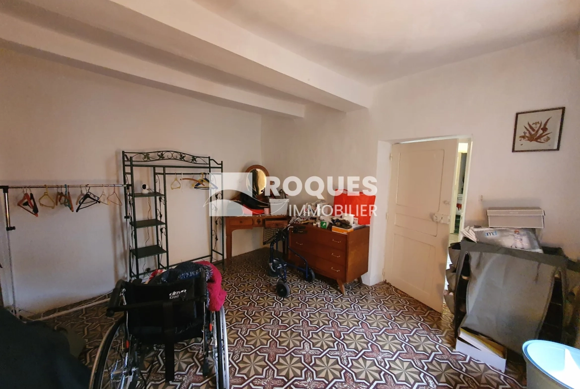 Maison de village à Lunas de 48 m² avec terrasse et grenier aménageable 