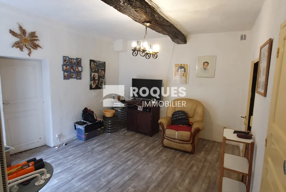 Maison de village à Lunas de 48 m² avec terrasse et grenier aménageable 